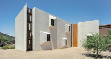 Casa Schneider / Ibarra Rosano Design Architects