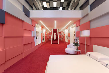 Flagship Zissou / Estudio Guto Requena
