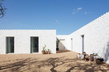 Casa da Volta / PROMONTORIO + João Cravo