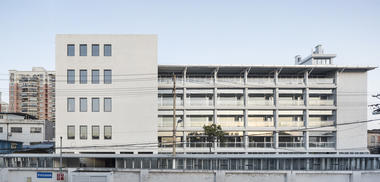 Fuli Garment Factory Renovation / genarchitects