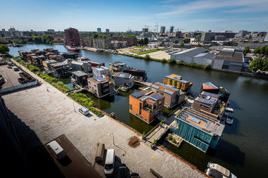 El barrio flotante Schoonschip de Ámsterdam ofrece una nueva perspectiva sobre circularidad y resiliencia