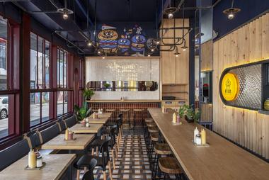 Restaurante atom burger / LVS-Architecture