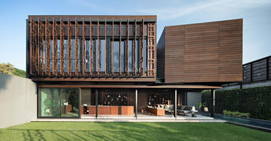 Casa Awrawikara / andramatin