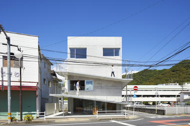Edificio SJ / Takao Shiotsuka Atelier