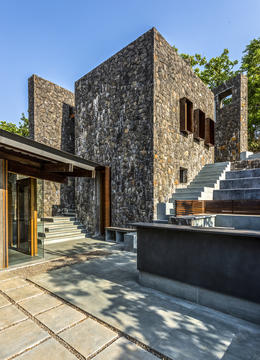 Gallery of House of Three Streams / Malik Architecture  - 4