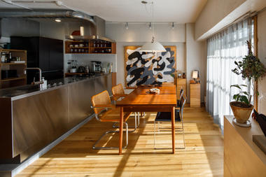 Casa U / rivvon inc.