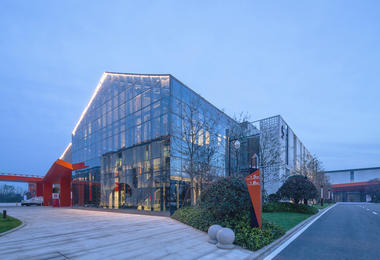 画廊 杭州良渚新城梦栖小镇 / 中联 · 左右建筑  - 12