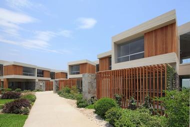Condominio Las Moreras  / Gonzalez Moix Arquitectura