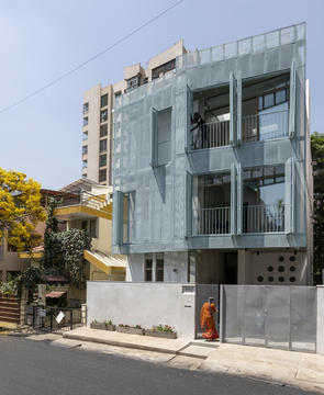JP House  / Kumar La Noce