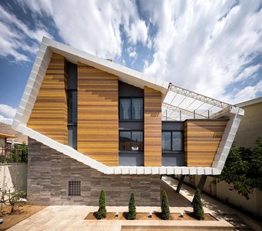 Villa Damavand / Shirazian Studio