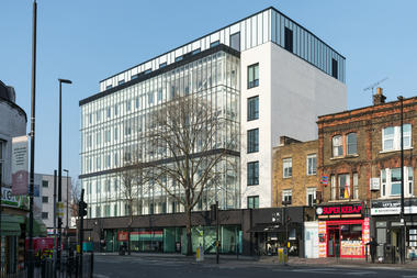 “绿房子”办公楼 / Waugh Thistleton Architects