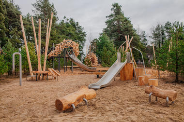 Eagles Land Playground / Chekharda Bureau