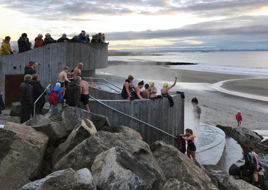 Galeria de Piscinas Termais Guðlaug / BASALT Architects  - 25