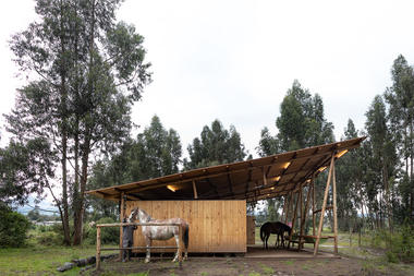 Gallery of San José Stables / RAMA Estudio  - 2