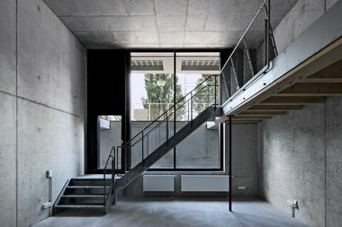 Edificio residencial y de estudios en el antiguo mercado de flores de Berlín (IBeB) / ifau + Heide & von Beckerath