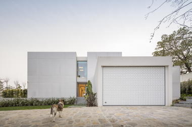 Estoril RM House / João Tiago Aguiar Arquitectos