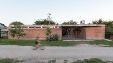 House - Workshop / Barq's taller de arquitectura