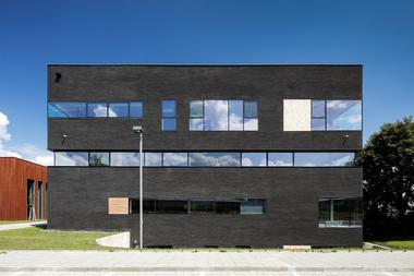 Galería de Facultad deportiva de la Universidad de Olomouc / Atelier-r  - 12