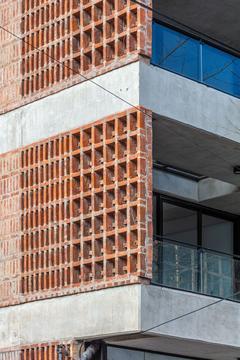 Galería de Edificio de viviendas YPY 1731  / Arqtipo + Paola Castelnuovo  - 13