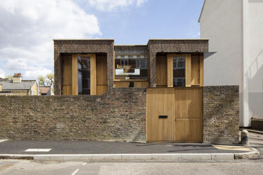 Casa de ladrillo en Southwark / Satish Jassal Architects