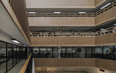 加布里埃尔图尔瓦伊图书馆现代化改造 / CONTRAPUNTO Taller de Arquitectura