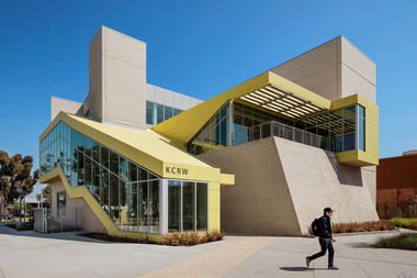 圣莫妮卡学院影视设计中心 / CliveWilkinson Architects