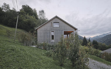 Hittisau 旅馆 / KLUMPP + KLUMPP Architekten