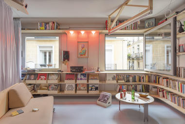 Gallery of Are Living Rooms Still Relevant? 16 Projects that Explore how these Private Gathering Spaces Adapt to Contemporary Architecture  - 6