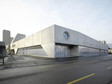 VBZ Busgarage Facility / Pool Architekten