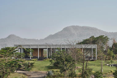 Mirador Residence / SHROFFLEóN