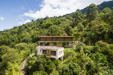 Casa el almendral / ALSE Taller de Arquitectura + Luz Marina Restrepo Pérez