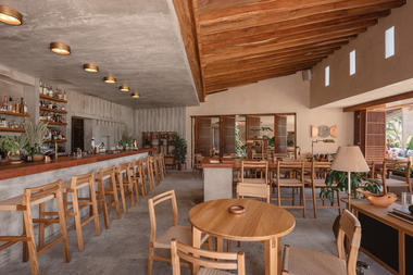 Bar Zapote / Estudio Atemporal