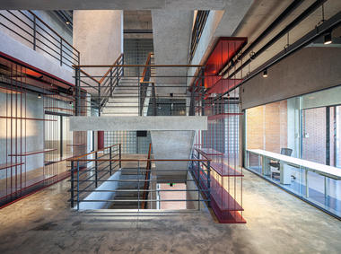 Gallery of MTL Office / Junsekino Architect and Design  - 5