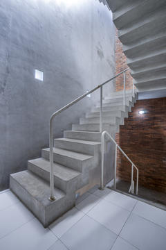Gallery of Binary Boarding House / Andyrahman Architect  - 8