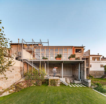 Casa de l’Esquirol / SAU Taller d’Arquitectura