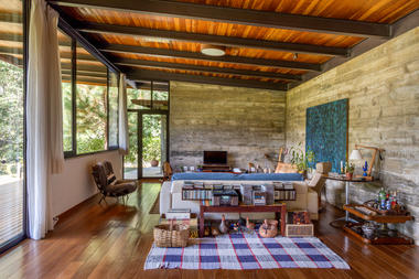Casa no Vale das Videiras / Rodrigo Simão Arquitetura
