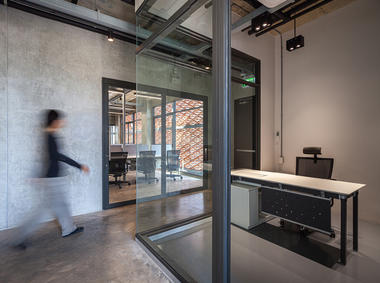 Gallery of MTL Office / Junsekino Architect and Design  - 26