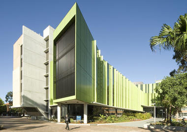 Lowy 癌症研究中心 / Lahznimmo Architects + Wilsons Architects
