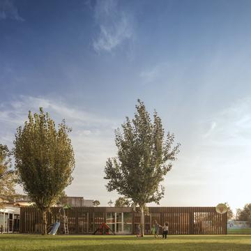 School Casa da Árvore / Contaminar Arquitetos