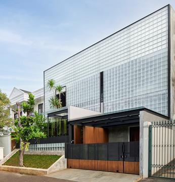 Refraction House / RAD+ar