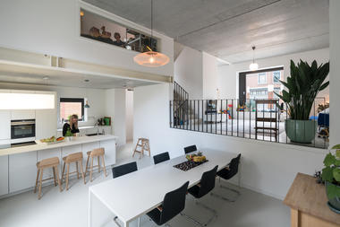 Informal Cube in Rotterdam / jvantspijker