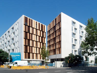154 Viviendas Y Equipamientos Para El Patronato Municipal De La Vivienda / ONL Arquitectura