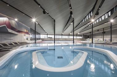 Aquatic Centre Sourcéane  / Auer Weber + CAAU
