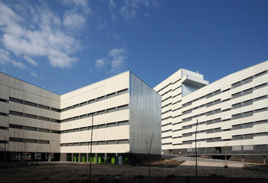 emv - 170 Viviendas Sociales VPO / Burgos&Garrido arquitectos