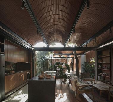 Gallery of Intermediate House / Equipo de Arquitectura  - 35