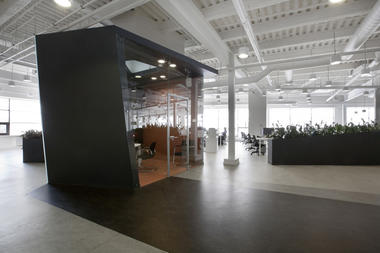 Iponweb Company Office / Za Bor Architects