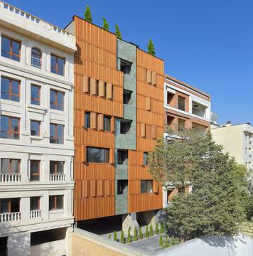 Pardis Khaneh Apartments Building / Keivani Architects 