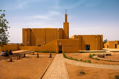 HIKMA - A Religious and Secular Complex / atelier masōmī + studio chahar