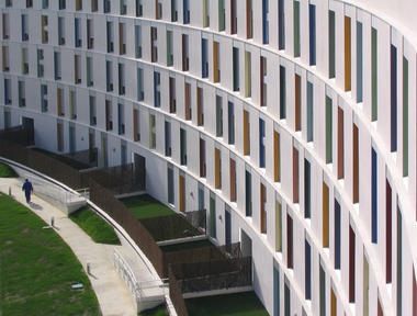 172 Social Housing Building / Alfonso Alzugaray 