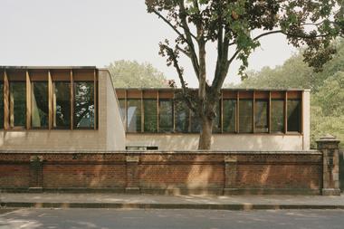 Sands End Arts & Community Centre / Mae Architects